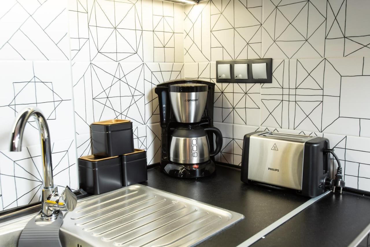 Downtown Luxury Boutique Suites : The Yellow Suite Thessaloníki Eksteriør billede